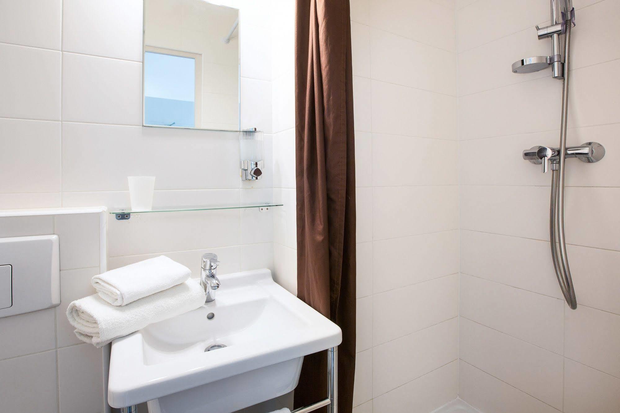 Le Figuier Hotel Ivry-sur-Seine Eksteriør billede