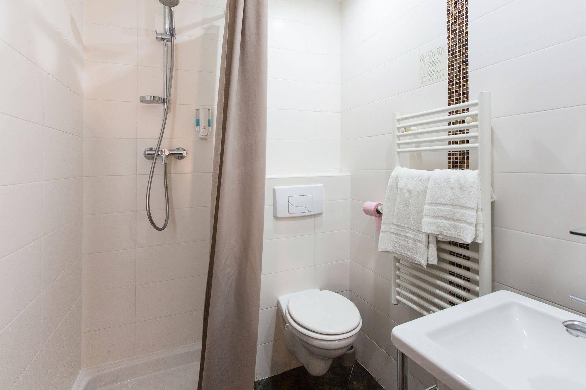 Le Figuier Hotel Ivry-sur-Seine Eksteriør billede
